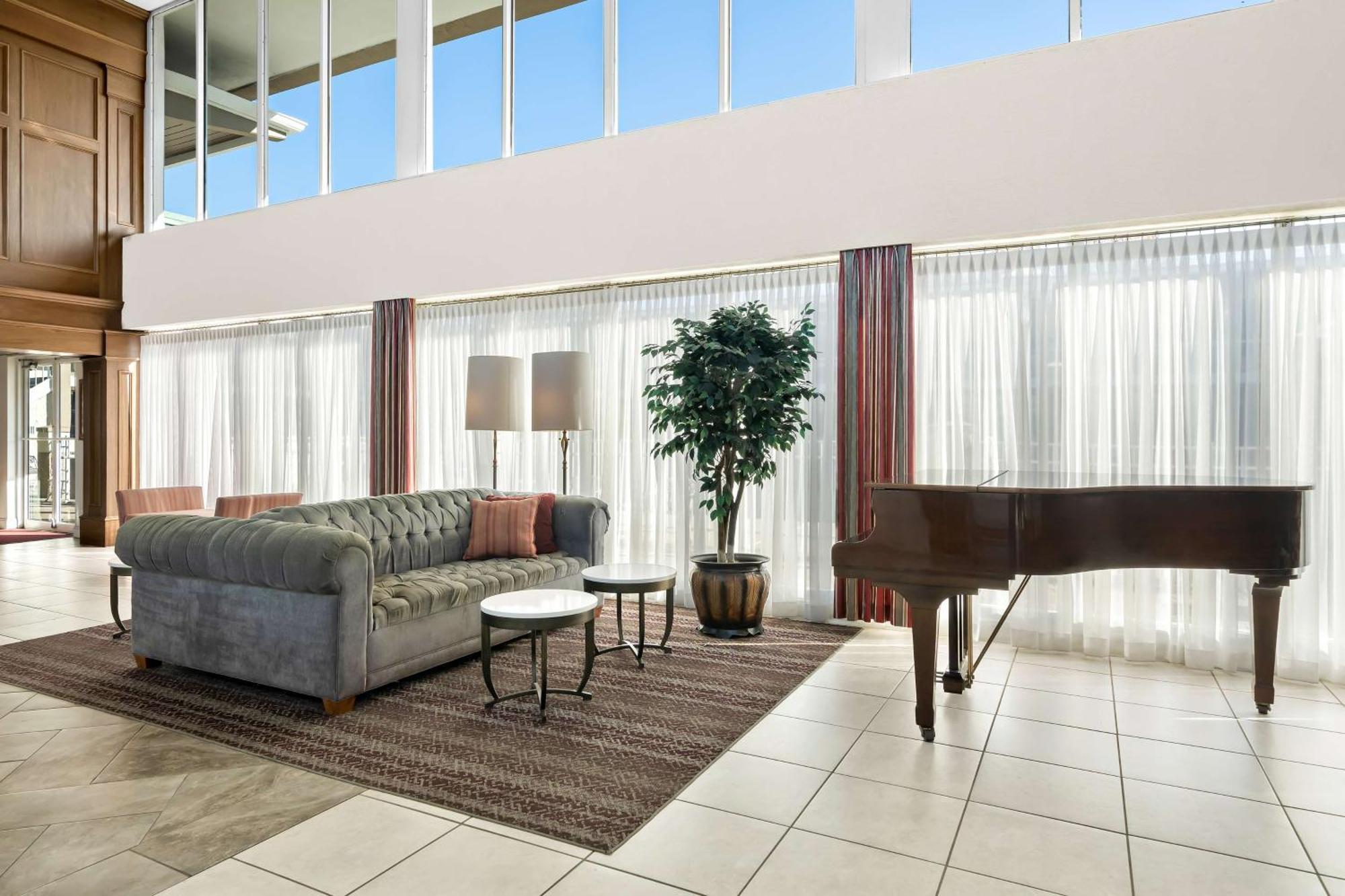 Brandywine Valley Inn Surestay Plus By Best Western Вілмінгтон Екстер'єр фото