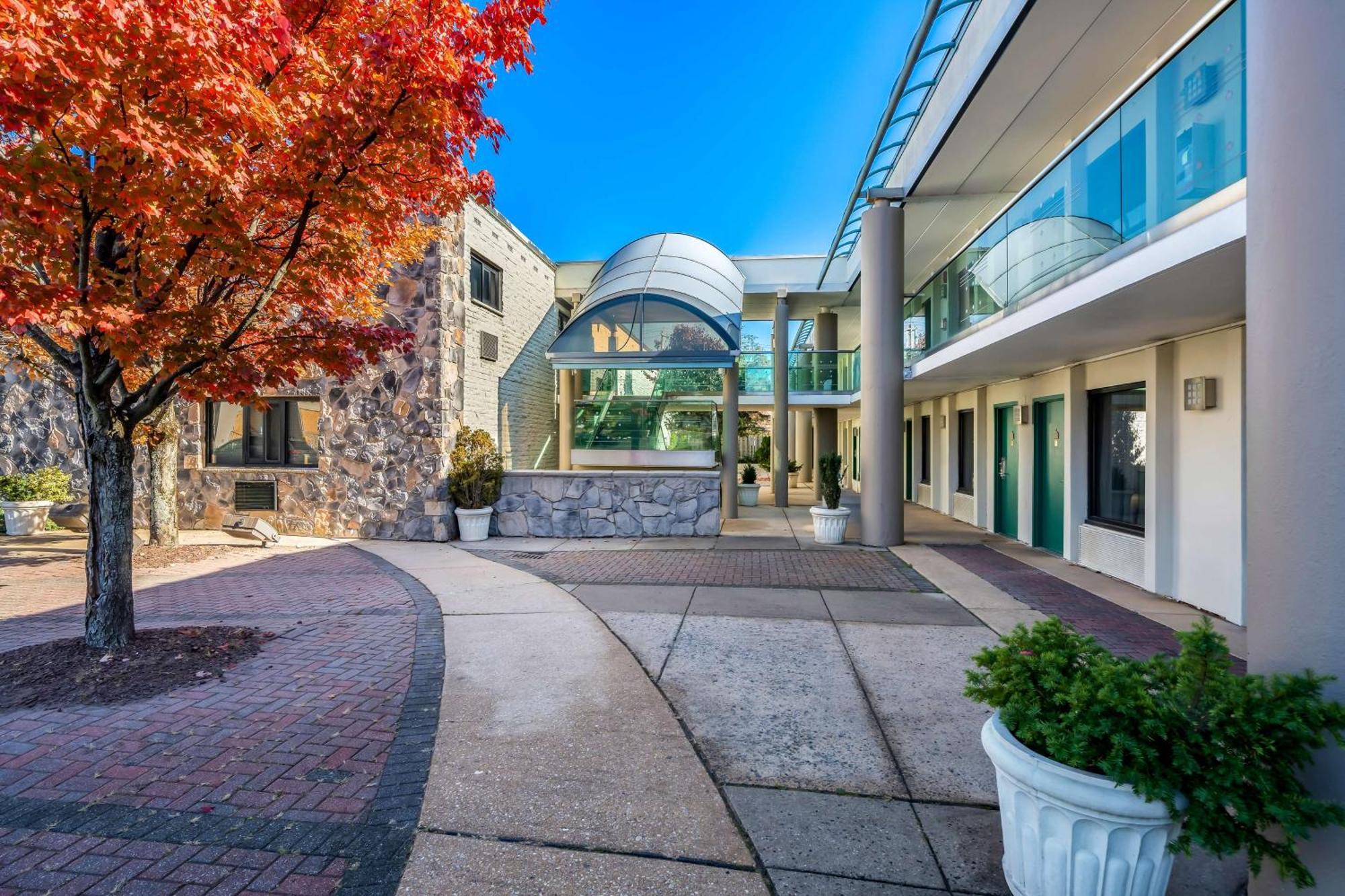Brandywine Valley Inn Surestay Plus By Best Western Вілмінгтон Екстер'єр фото