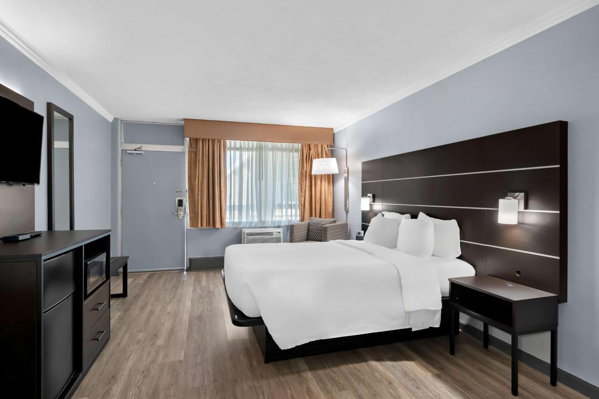 Brandywine Valley Inn Surestay Plus By Best Western Вілмінгтон Екстер'єр фото